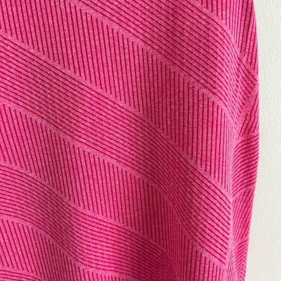lululemon Swiftly Tech Tank Top Racerback Pink for Running and Training Size 2 - Picture 5 of 9